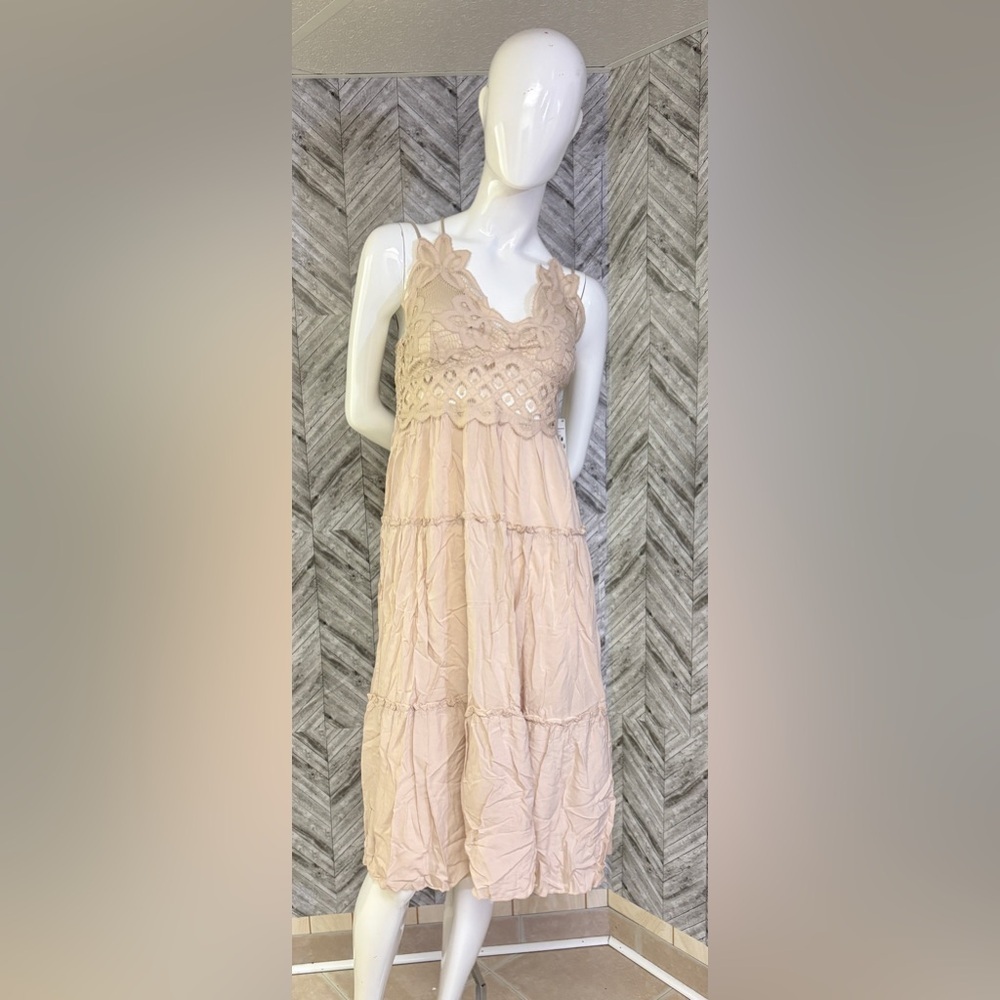 Ardene women’s long dress size XL, colour tan/beige, spaghetti straps adjustable